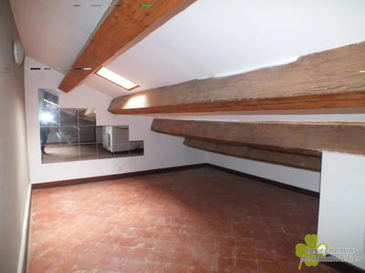 Appartement - 65 m² - 1 pièce