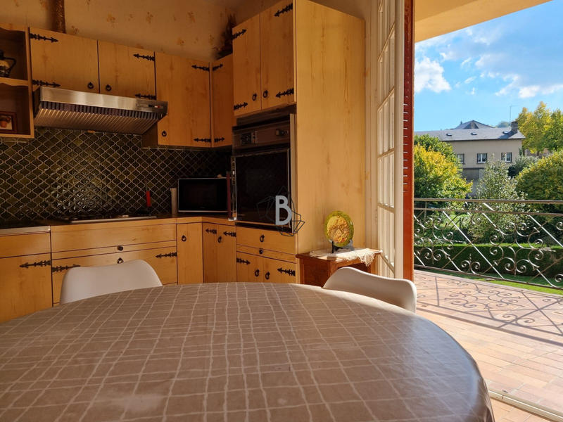 Maison - 197 m² - 6 pièces