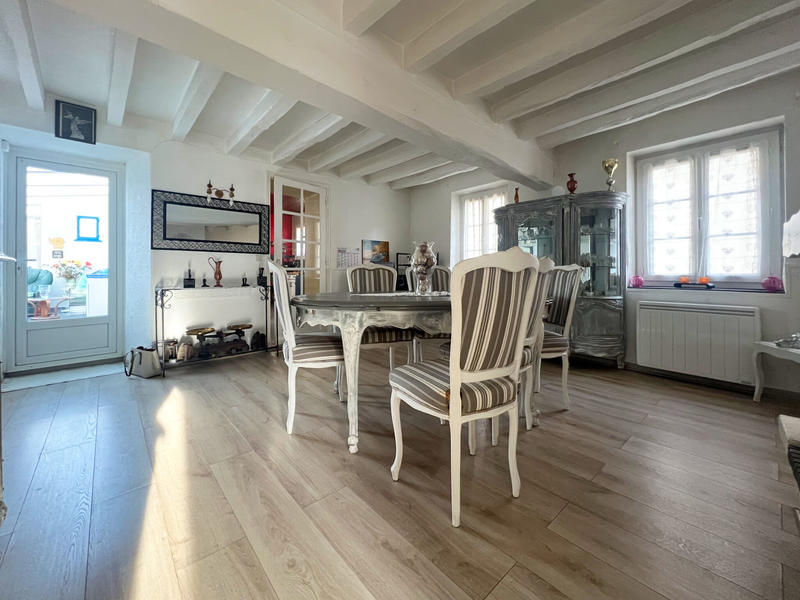 Maison - 162 m² - 7 pièces