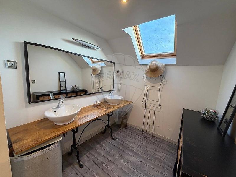 Maison - 191 m² - 6 pièces