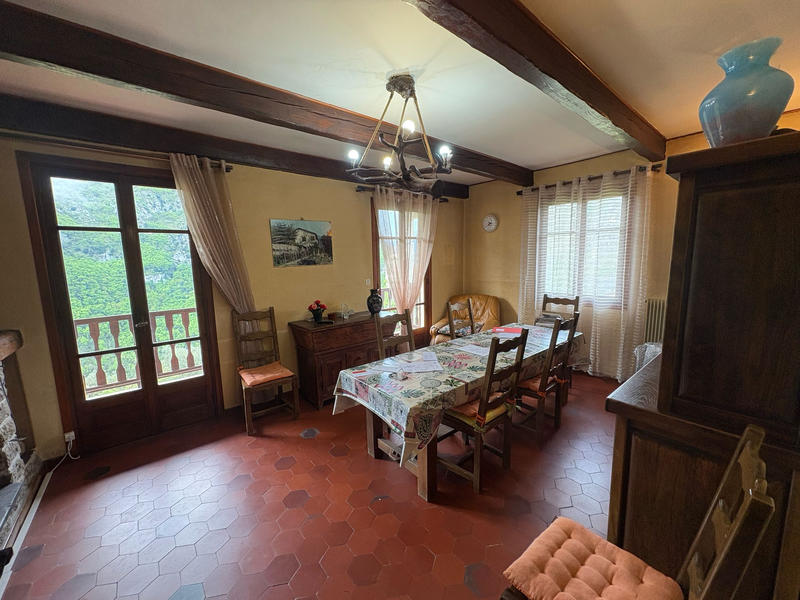 Maison - 95 m² - 3 pièces