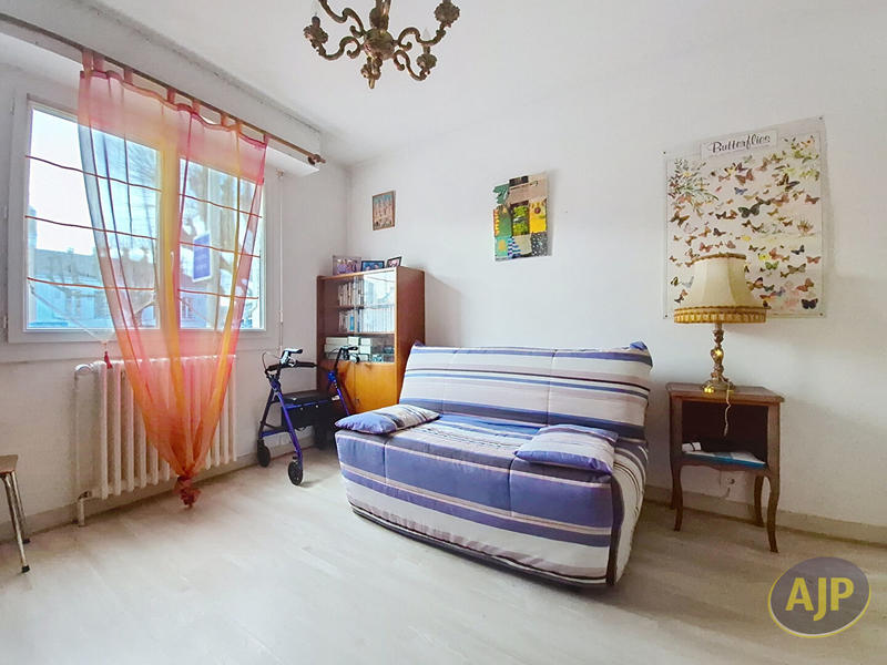 Appartement - 75 m² - 3 pièces