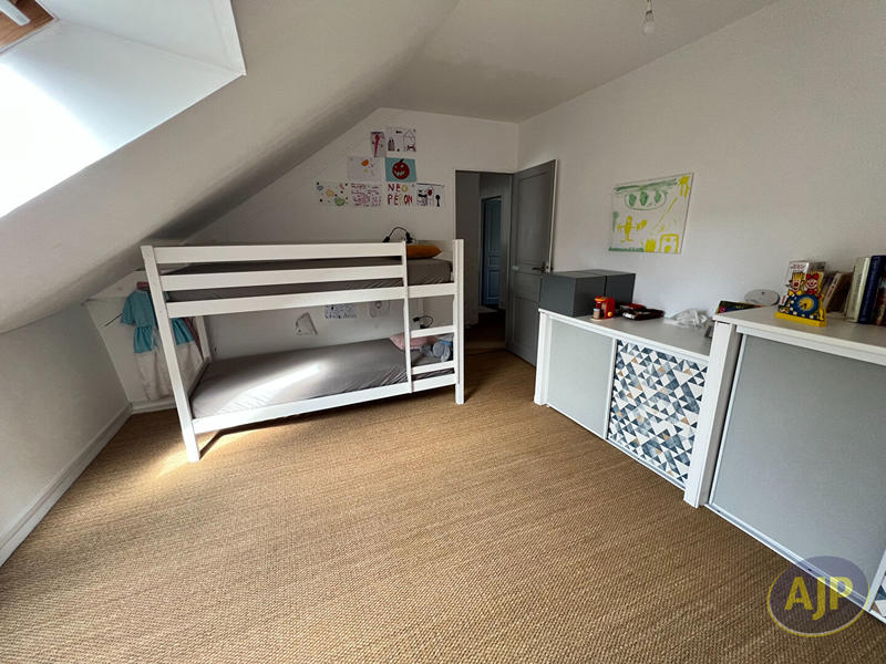 Maison - 135 m² - 7 pièces