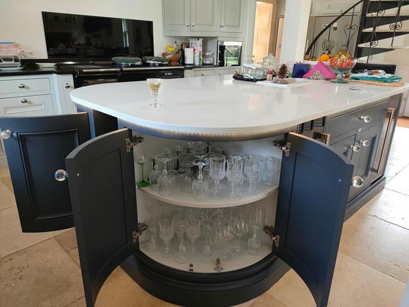 Propriété - 280 m² - 10 pièces