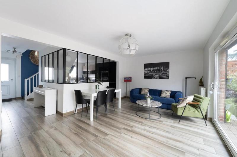 Maison - 91 m² - 5 pièces