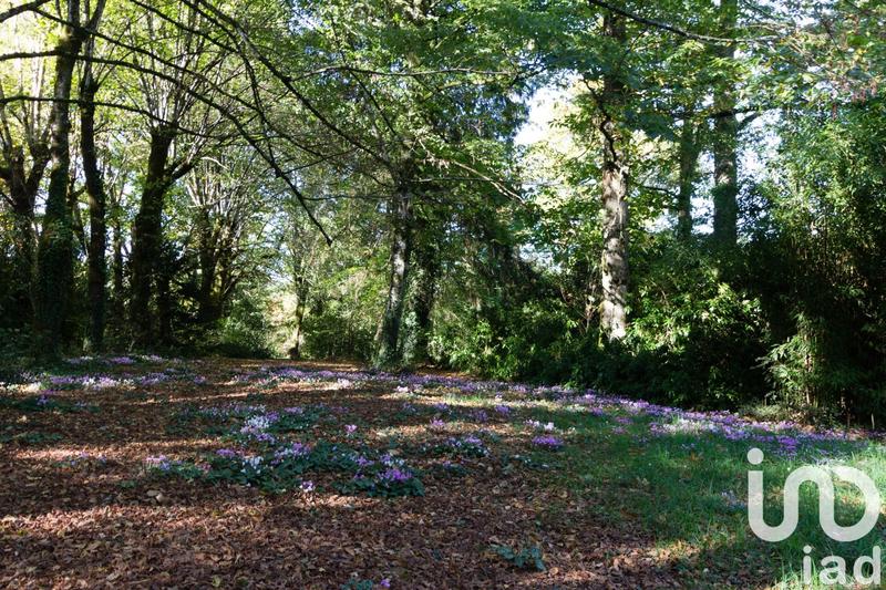 Maison - 249 m² - 7 pièces