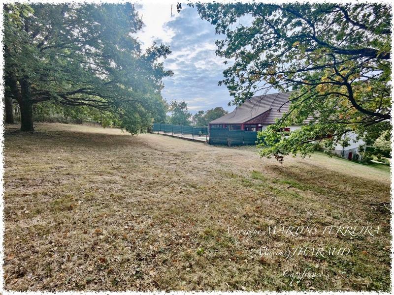 Maison - 192 m² - 5 pièces