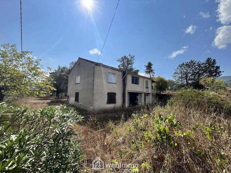 Maison - 181 m² - 9 pièces