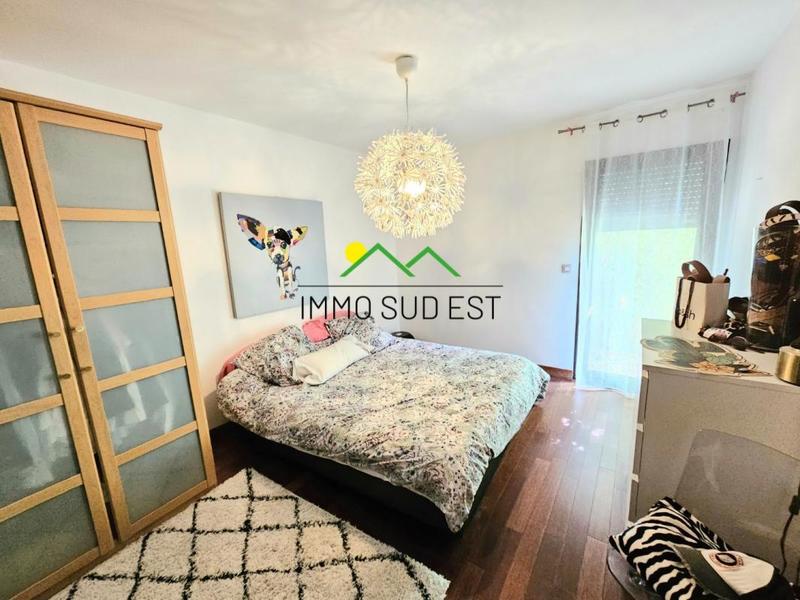 Villa - 181 m² - 7 pièces