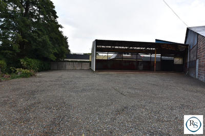 Local d'activité / Entrepôt - 320 m²