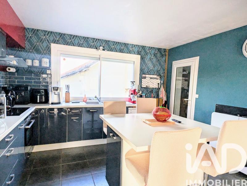 Maison - 96 m² - 5 pièces