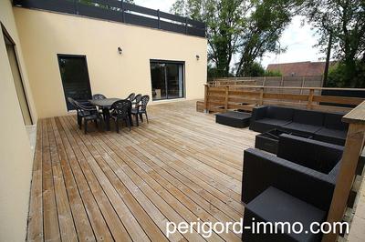 Maison traditionnelle - 145 m² - 7 pièces