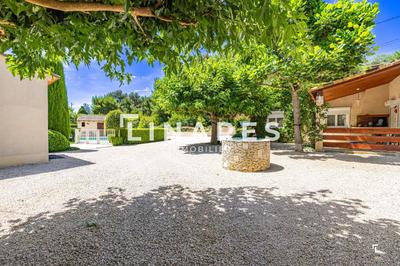 Maison - 190 m² - 5 pièces