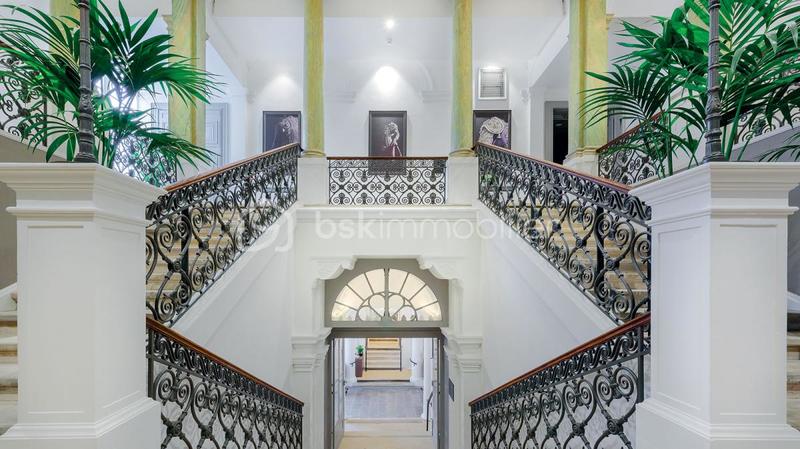 Studio - 48 m² - 1 pièce