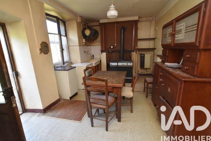 Maison de village - 117 m² - 9 pièces