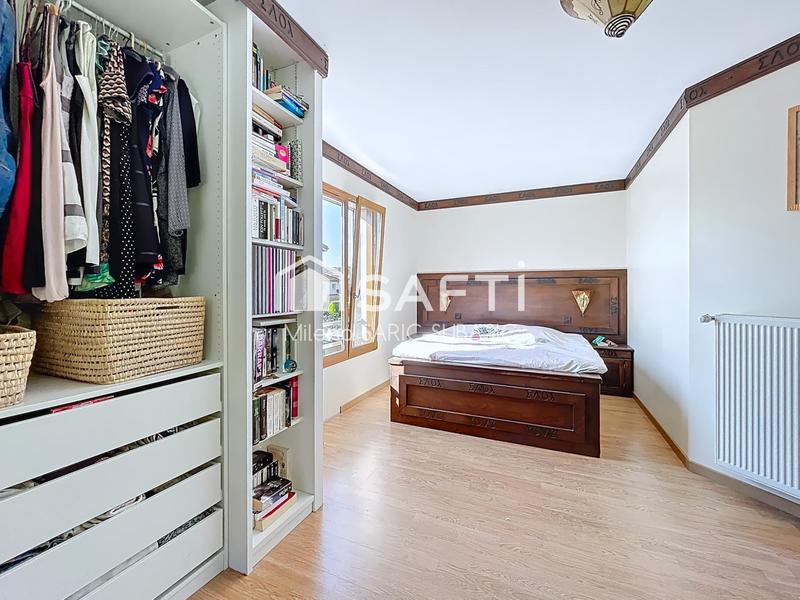 Maison - 161 m² - 5 pièces