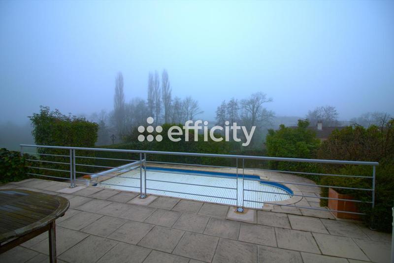 Villa - 146 m² - 8 pièces