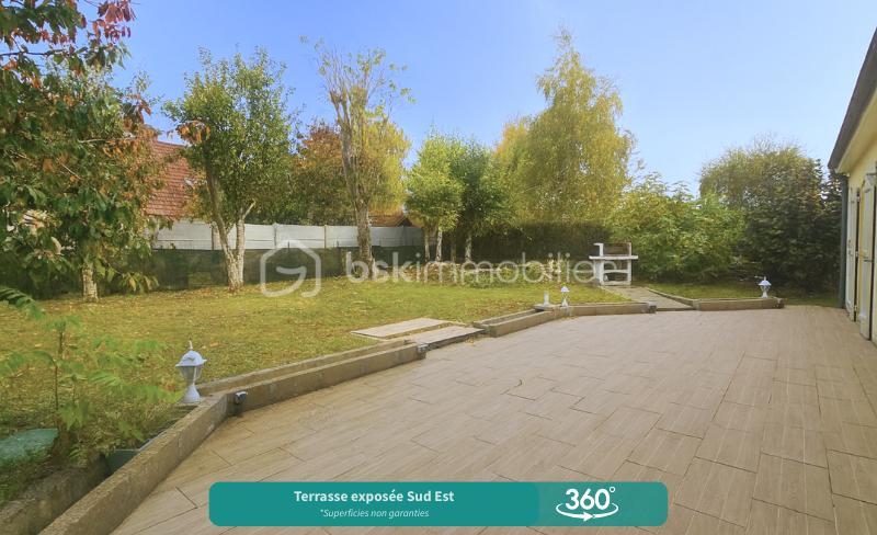 Maison traditionnelle - 170 m² - 8 pièces