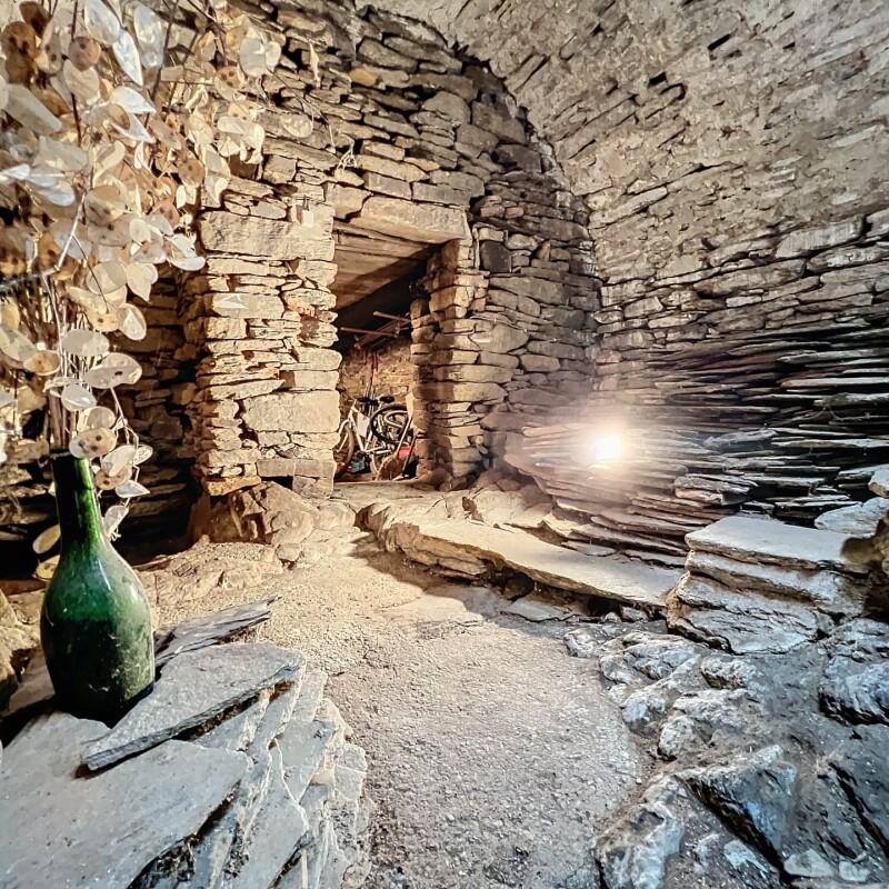 Maison en pierre - 100 m² - 5 pièces