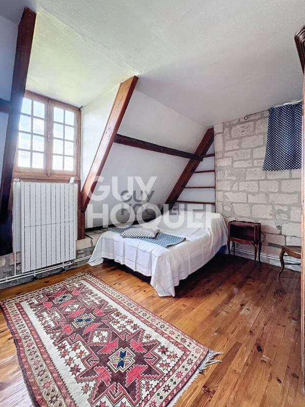 Maison - 200 m² - 8 pièces