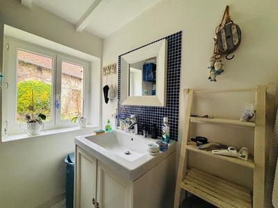 Maison - 155 m² - 9 pièces