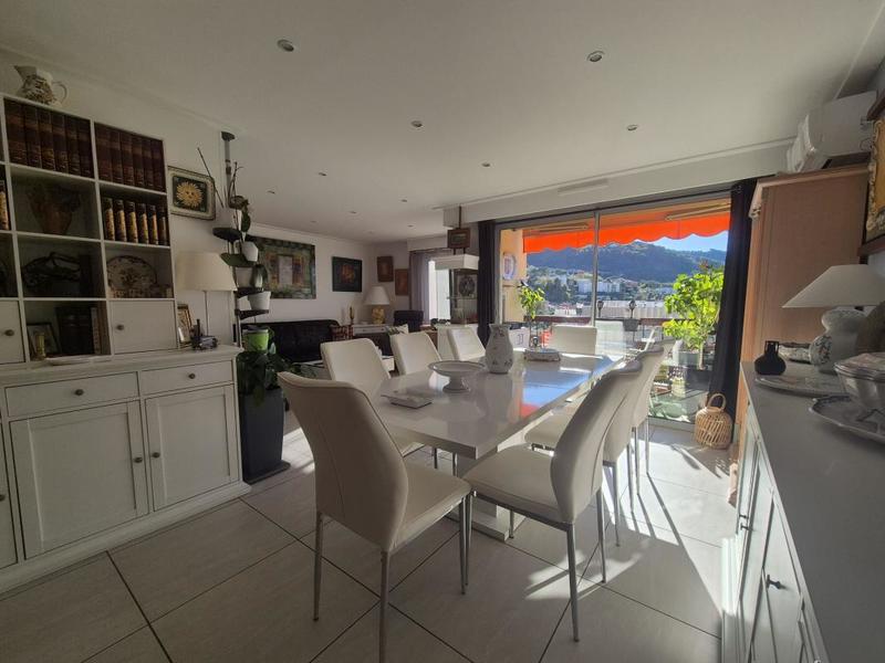 Appartement - 78 m² - 3 pièces