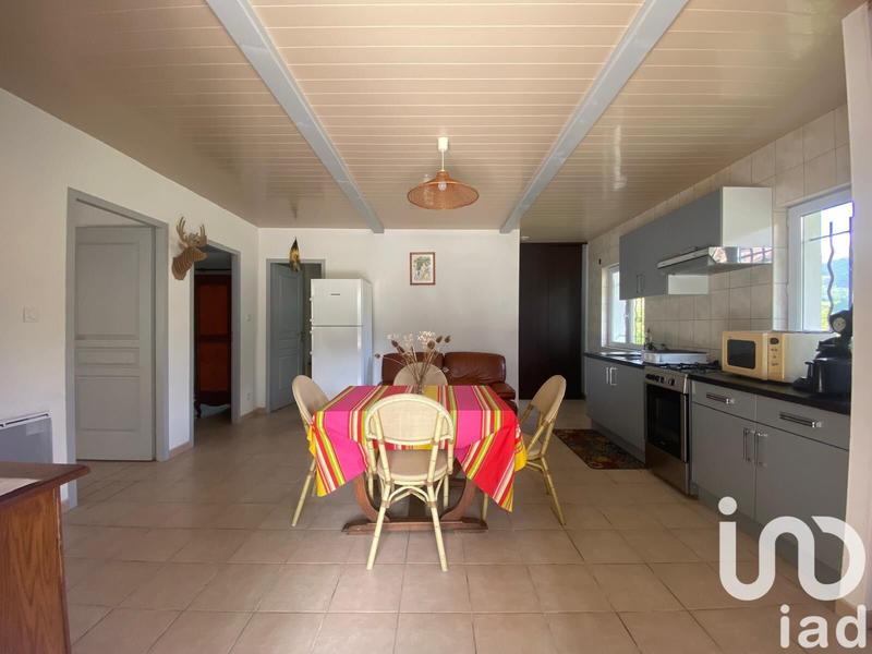 Maison - 225 m² - 15 pièces