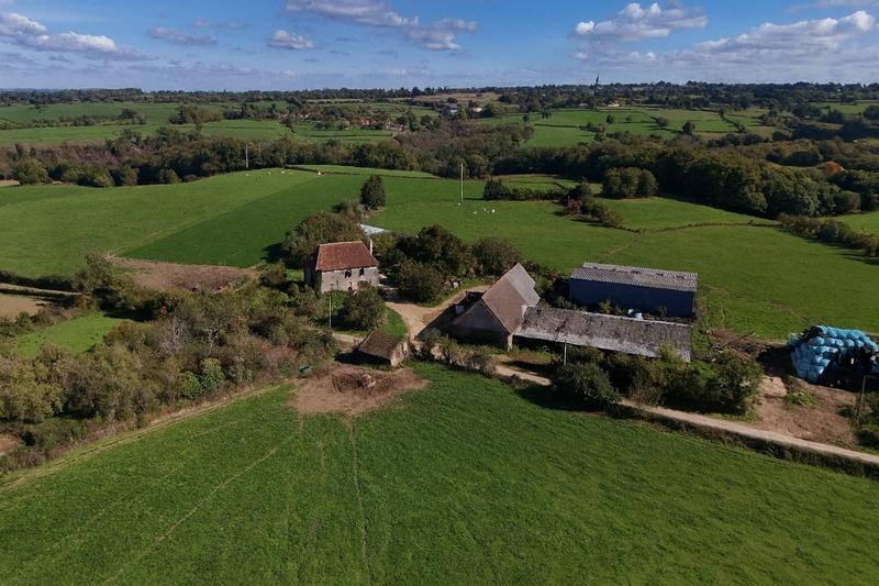 Propriété - 167 m² - 10 pièces