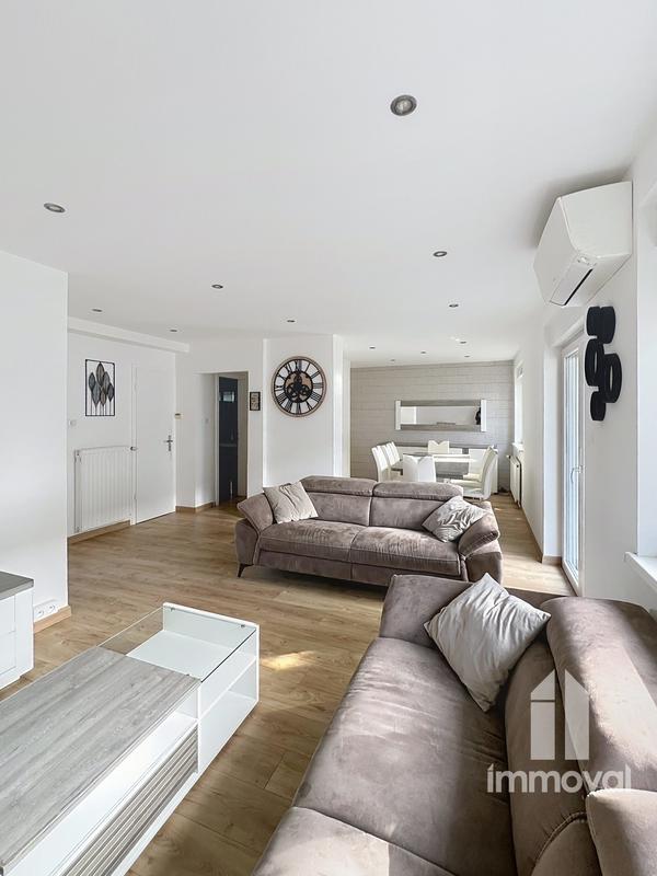 Appartement - 85 m² - 5 pièces