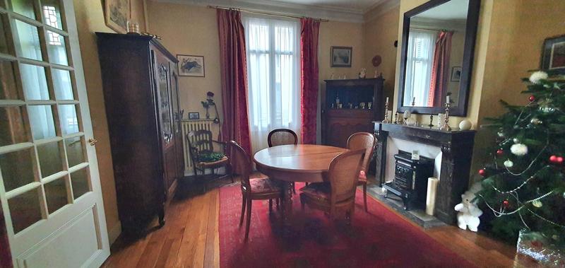 Maison - 135 m² - 6 pièces