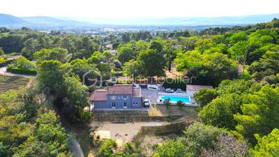 Maison de campagne - 200 m² - 6 pièces