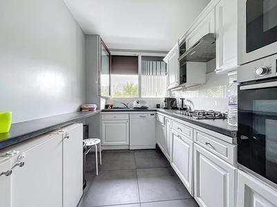 Appartement - 82 m² - 4 pièces