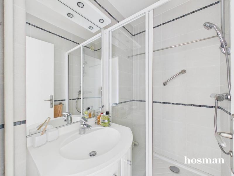 Appartement - 102 m² - 5 pièces