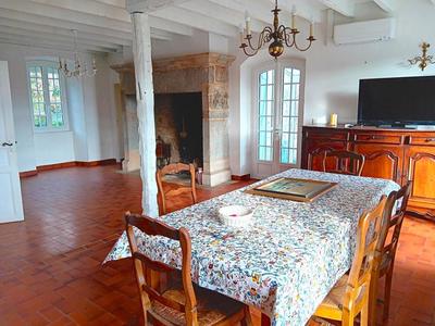 Maison - 150 m² - 7 pièces