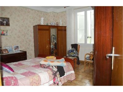 Maison traditionnelle - 76 m² - 5 pièces