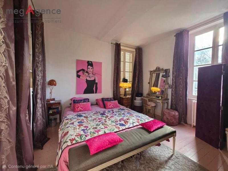 Maison - 200 m² - 10 pièces