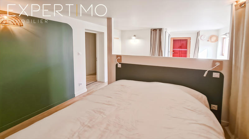 Maison - 182 m² - 7 pièces