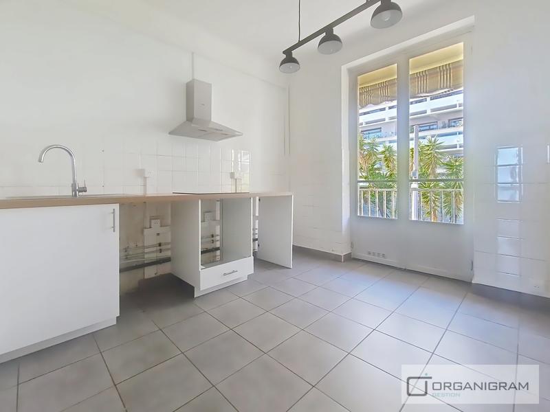 Appartement - 70 m² - 3 pièces