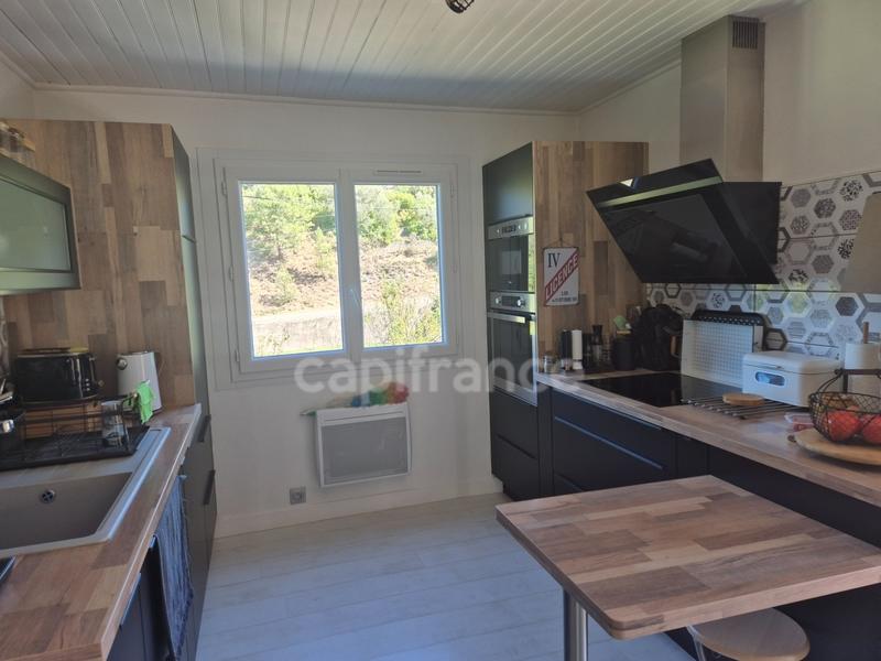 Maison - 104 m² - 4 pièces