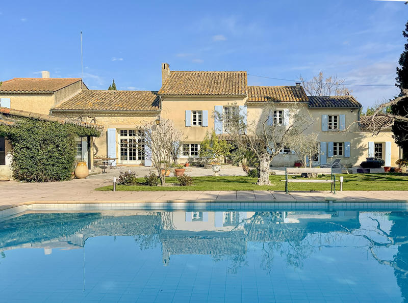 Propriété - 600 m² - 15 pièces