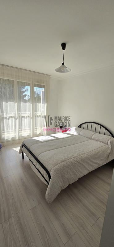 Appartement - 94 m² - 4 pièces