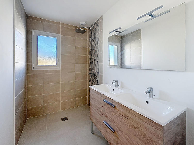 Maison - 87 m² - 6 pièces