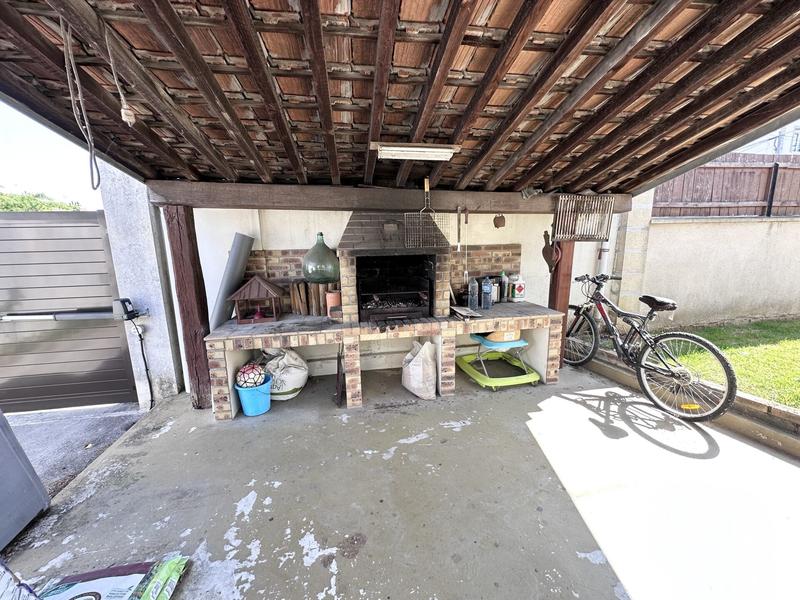 Maison - 94 m² - 5 pièces