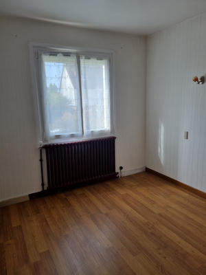 Maison - 64 m² - 5 pièces