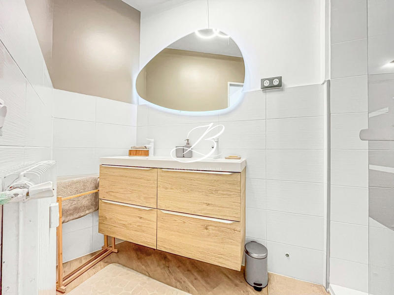 Appartement - 49 m² - 2 pièces