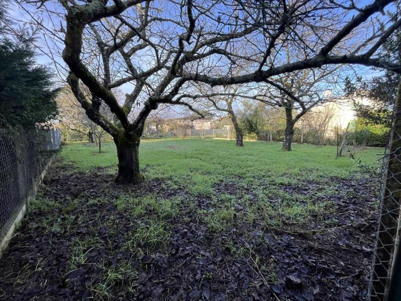 Maison - 400 m² - 4 pièces