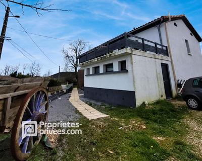 Maison - 210 m² - 9 pièces