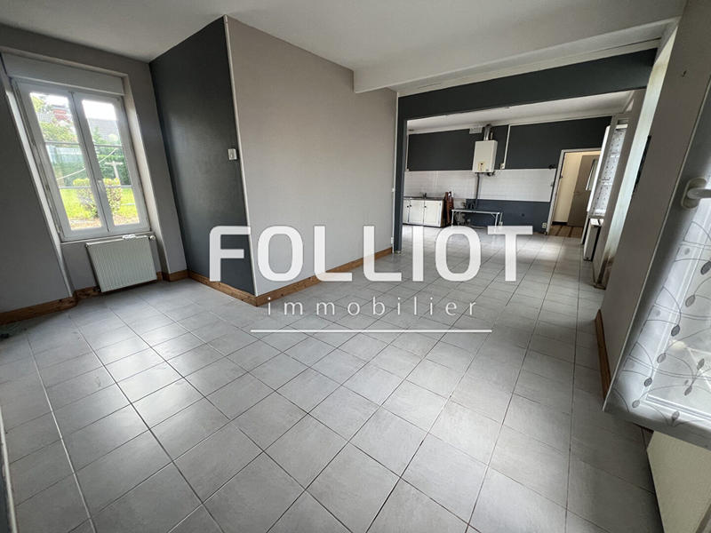 Maison - 165 m² - 9 pièces