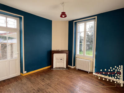 Maison - 92 m² - 5 pièces