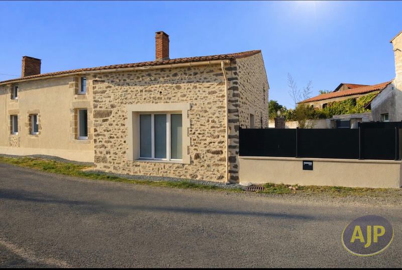 Maison - 231 m² - 12 pièces